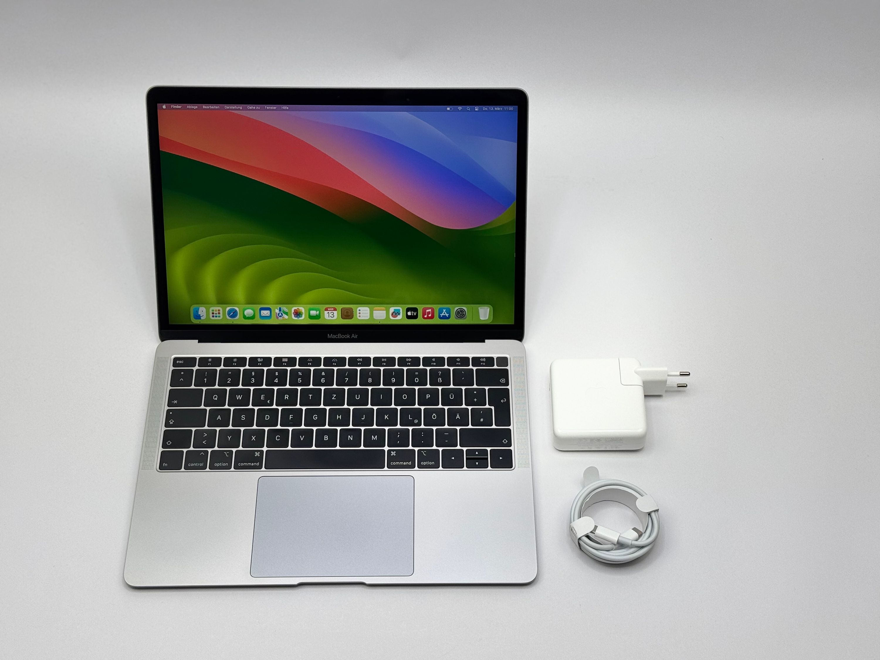 Apple MacBook Air Retina 13,3“ i5 1,6 Ghz 256 GB SSD 8 GB Ram Space Grey 2019