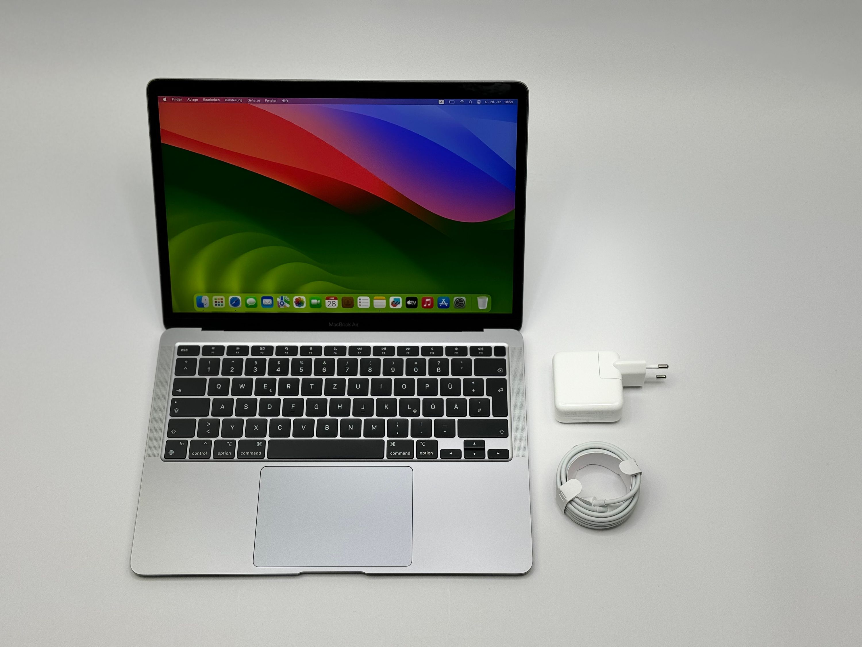 Apple MacBook Air 13,3“ M1 8C CPU 7C GPU 256 GB SSD 16 GB Ram Truetone defekt