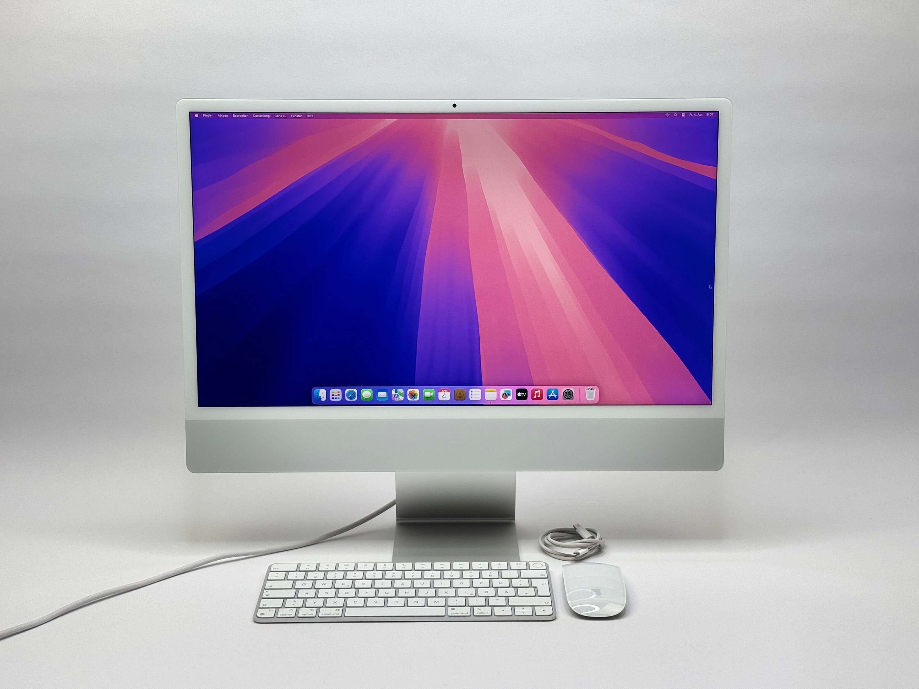 Apple iMac 24" M1 8-Core CPU 8-Core GPU 8GB RAM 256 GB SSD SILBER