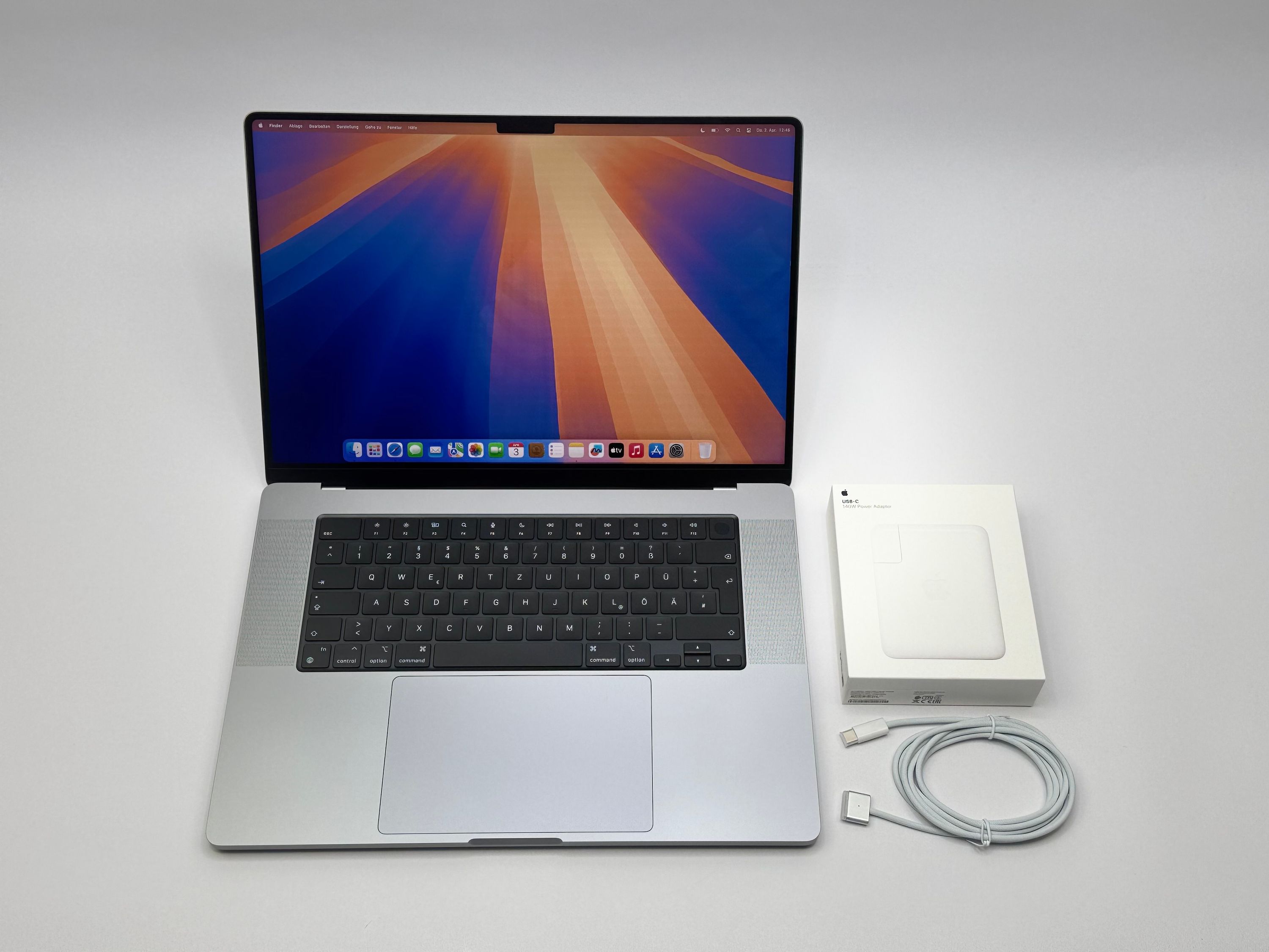 Apple MacBook Pro 16“ M1 MAX 10C CPU 24C GPU 1 TB SSD 32 GB Ram 2021 SPACE GREY